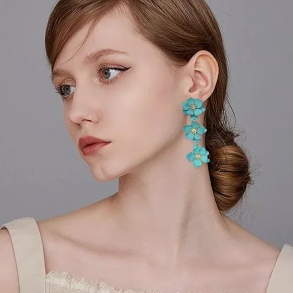 Boho Flower Dangle Earring - Picture 4 of 16